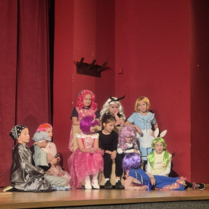 Чаробно позориште 1