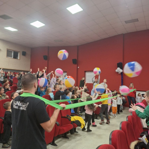 На фотографији је одбојка са Хаос аниматорима